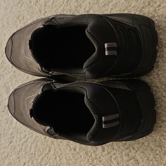 Denali Aleutian Suede Slip on Shoes - Picture 5 of 8